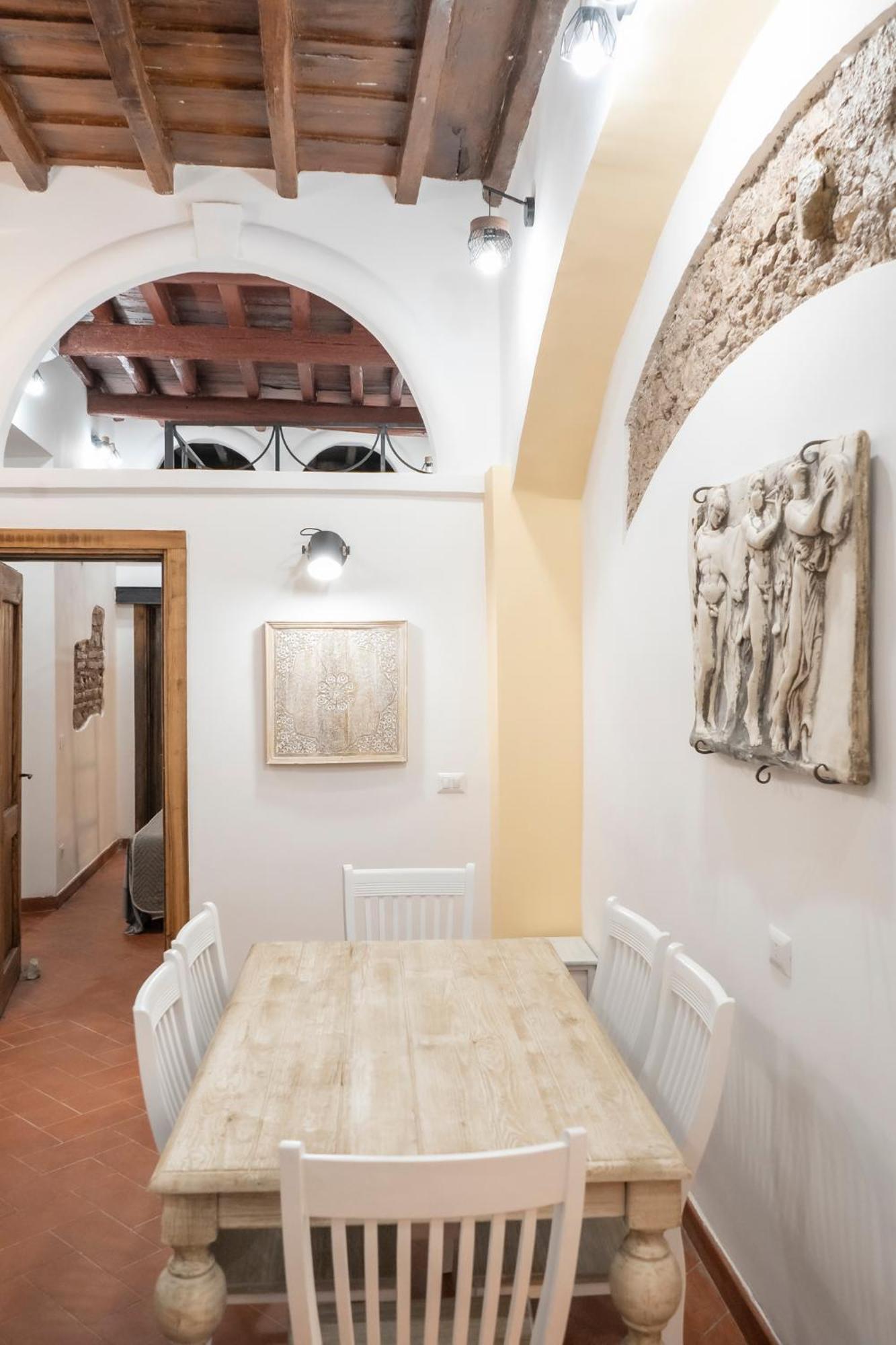 Domus Castle Colosseum - Rione Monti โรม ภายนอก รูปภาพ